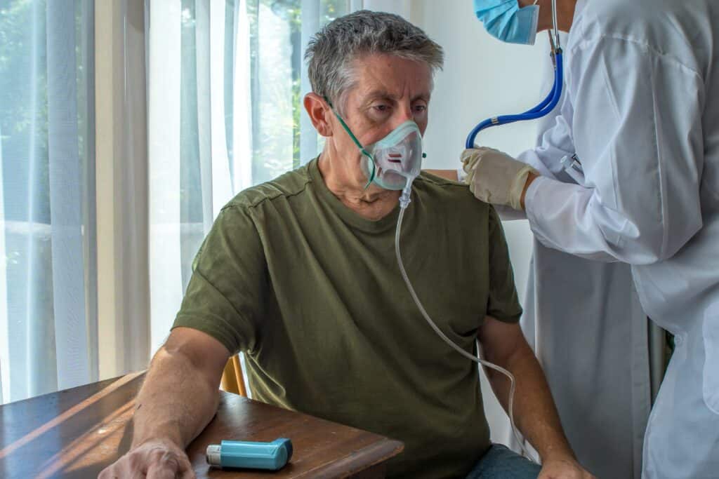 Astuman diagnosointi tapahtuu erilaisilla testeillä, spirometria auttaa astman ja keuhkoahtaumataudin diagnoosissa.