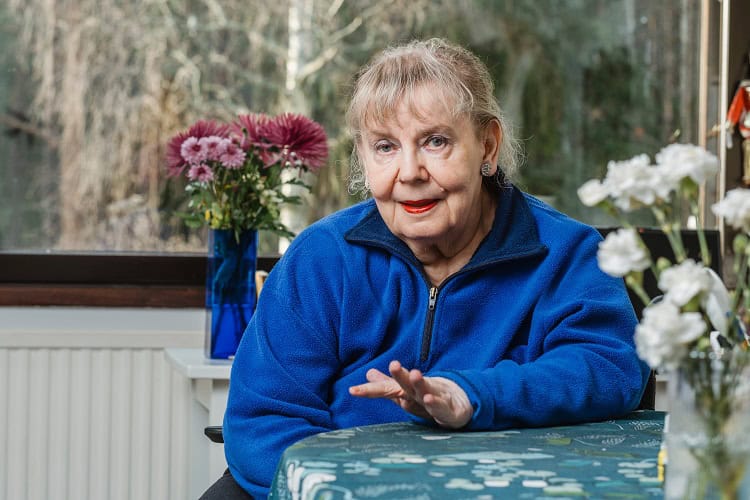 Suomen Seniorihoivan asiakas Kirsti kertoo tarinansa.